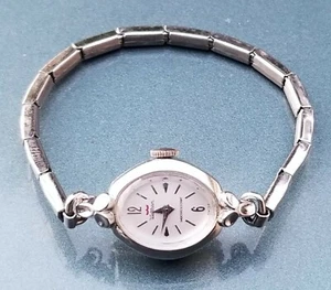 Vintage Swiss Waltham Mechanical Ladies Watch, 7 Jewels 10k Gold Filled WORKING! - Picture 1 of 7