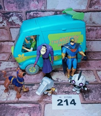 Scooby Doo The Mystery Machine Van with Figures Toy Bundle. LWL214 Hanna-barbera - Image 1 of 4