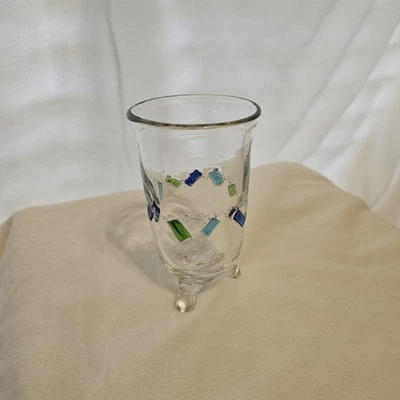 Jarrón con patas transparentes de vidrio mosaico multicolor confeti azul verde astillas Foto 1 de 4