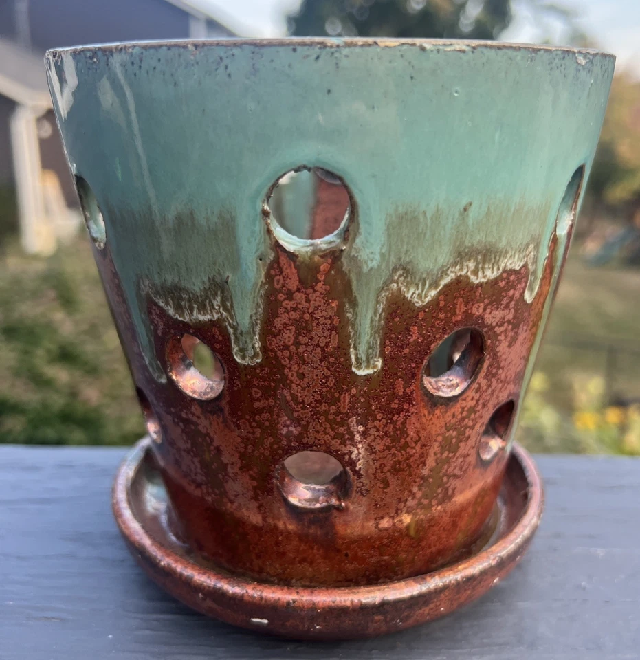 Maceta para orquídeas con esmalte, platillo con agujeros verde cobre Foto 1 de 4