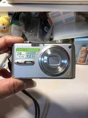 Panasonic Lumix DMC-FX07GK Digital Camera 7.2MP 3.6x Optical Zoom Silver - Image 1 of 4