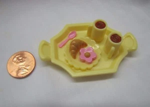 Fisher Price Loving Family Puppenhaus KAFFEETASSEN CROISSANT GEBÄCK GEBÄCK - Bild 1 von 2