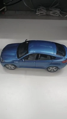 Kyosho 1 18 minicar BMW X6W - Image 1 of 4
