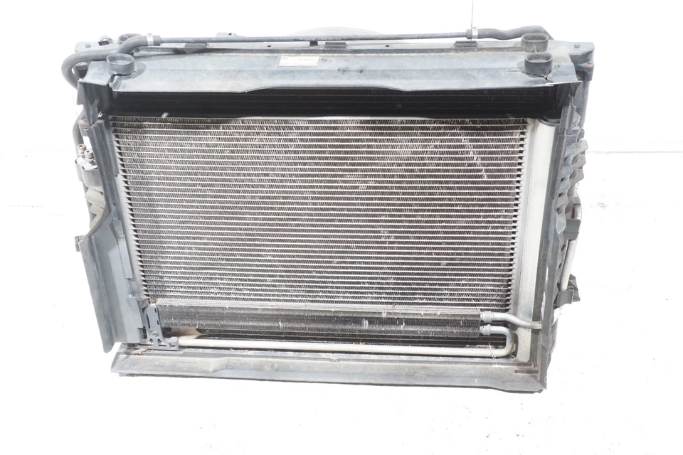 BMW 745I E65 N62 2002-2005 refrigerante radiador condensador ventilador conjunto OEM Foto 1 de 4