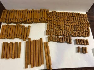 2008 KNEX LINCOLN LOGS GREAT WEST EXPRESS TRAIN WOOD Replacements Pieces 186 - Picture 1 of 4
