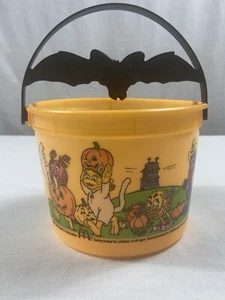 Vintage McDonalds Halloween Happy Meal 2001 Pail Bat Handle Hamburglar Grimace - Picture 1 of 7