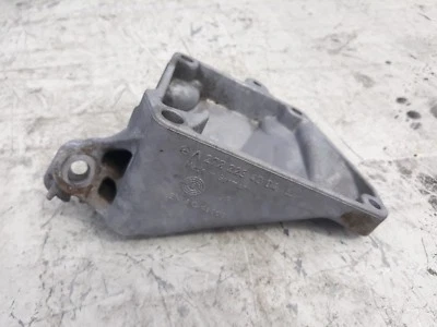 SOPORTE DERECHO MONTAJE MOTOR MERCEDES CLASE R W251 ML W164 GL X164 a2722234204 Foto 1 de 4