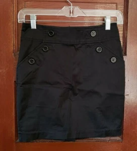 Falda para mujer H&M 4 botones negros algodón viscosa spandex - Imagen 1 de 4