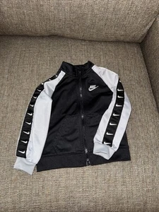 NIKE Size 2T Boys Black Full Zip High Neck Pocket Slim Athletic Jacket - Picture 1 of 9