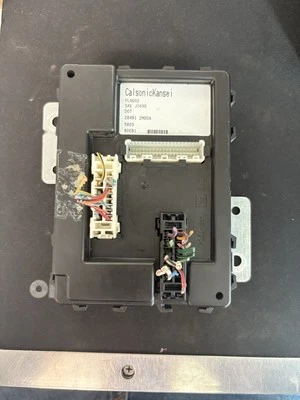 Módulo de controle de corpo Infiniti Qx56 2006 284B0ZM04A - Imagem 1 de 4