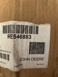 New OEM John Deere Fuel Pump RE546883 - Picture 1 of 2