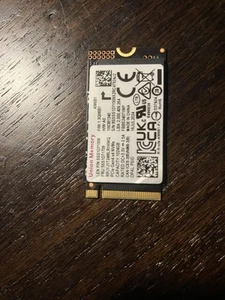 M.2 2242 SSD PCle Gen4 x4 NVMe 1TB - Photo 1/3