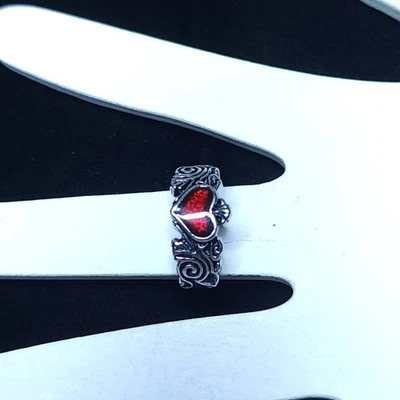 Обручальное готическое оловянное кольцо в виде сердца с красной эмалью размер 9 обручальное свадебное коренастое - Изображение 1 из 4