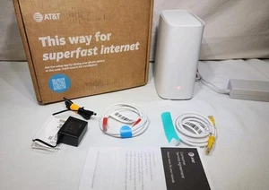 AT&T BGW320-500 WiFi Modem Router Broadband Gateway w/Power Adapter White - Bild 1 von 7