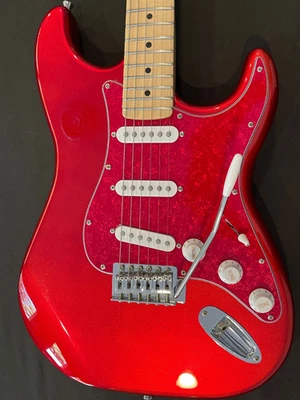 Harley Benton ST-20MN CA Caramelo Manzana Rojo Arce Cuello Strat con Golpeador Personalizado Foto 1 de 4