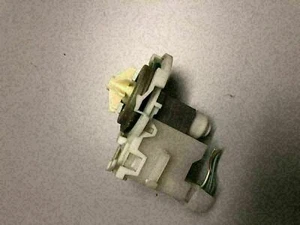 Bosch dishwasher - 165261 drain pump (K100518).. - Foto 1 di 5