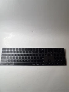 Apple A1843 Wireless Bluetooth Magic Keyboard With Numeric Keypad BLACK - Picture 1 of 6