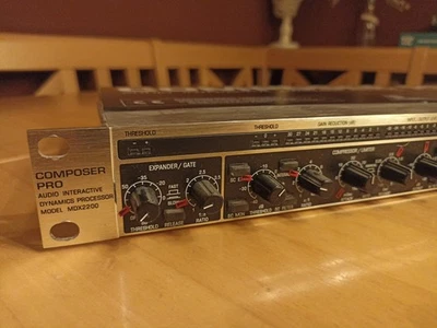 Behringer Composer Pro MDX 2200 - Bild 1 von 4