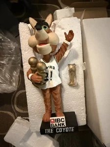 San Antonio Spurs Coyote Championship Bobblehead - Bild 1 von 3
