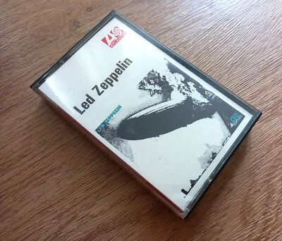 LED ZEPPELIN (ATLANTIC 916057) EARLY UK CASSETTE - PLAY TESTED - G/VG *READ* - Image 1 of 4