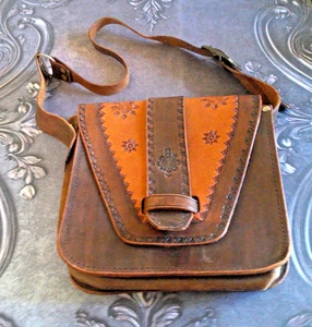 Vintage '70s LEATHER HANDBAG Shoulder Purse Saddle Tooled w/Flap Authentic Boho - Bild 1 von 12