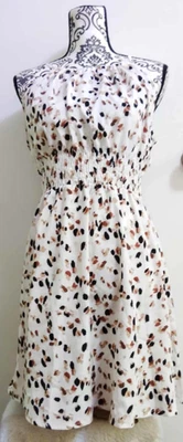 Hazel Blues® | Mini Vestido Sin Mangas Estampado Cuello Griego Estampado Calado Foto 1 de 4