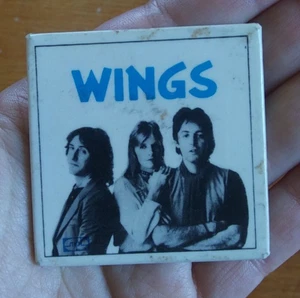RARE Vintage 70s ~ WINGS ~Paul McCartney Greatest Album Pin Button Badge Pinback - Picture 1 of 12