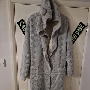 ladies dressing gown size small - Picture 1 of 2