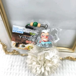 Attack On Titan  Hot spring Titan mini figure Charm strap Keychain Anime Japan - Picture 1 of 13