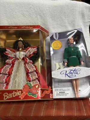 Barbie de vacaciones 1997 y muñeca de patinaje Katie 1997 nueva en paquete 2 piezas Foto 1 de 4
