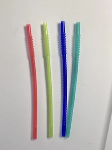 Juego de 4 pajitas de silbato reutilizables Tupperware verde azulado, amarillo, azul y rojo SIN USAR - Imagen 1 de 1
