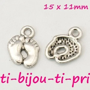 LOT de 12 PENDENTIFS perles BRELOQUES ARGENTES PIEDS PETONS BEBE 15 x11mm bijoux - Foto 1 di 1