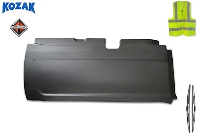 Panel de carenado trasero lado derecho pasajero International LT625 Foto 1 de 4