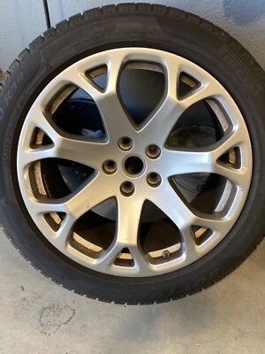 Maserati Original GranTurismo 19 Zoll Felgen mit Pirelli Reifen Radsatz  - Bild 1 von 2