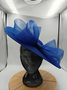 Diadema Fascinador Grande Azul Real Sombrero de Boda Kentucky Derby Royal Ascot Arco - Imagen 1 de 3