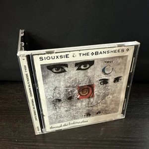 Siouxsie And The Banshees - Through The Looking Glass CD Covers The Passenger - Imagen 1 de 5