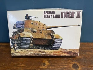 Kit Modelo Tanque Pesado Alemán Fujimi Tiger 11 - Imagen 1 de 6