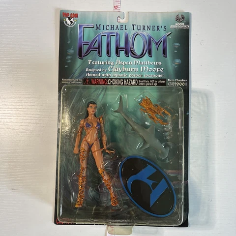 Michael Turner's FATHOM Featuring Aspen Matthews Sculpted by Clayburn Moore New Cover