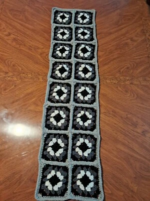 Country Farmhouse Table Runner - Image 1 of 2