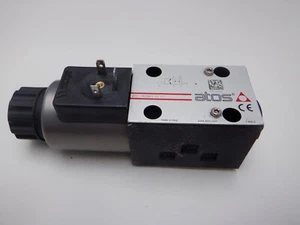 Atos DHE-0639/0 DC 20 Hydraulic Valve 24V - Picture 1 of 3