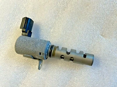 2008 Toyota Avalon Variable Valve Timing Control Valve Solenoid RH 3-0P030 OEM - Imagem 1 de 4