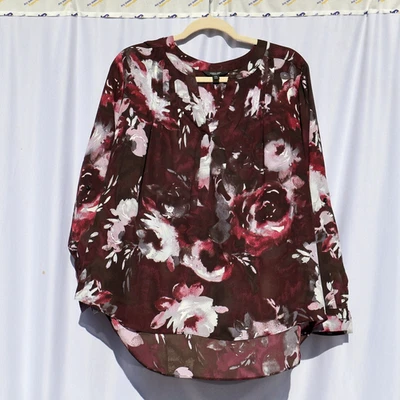 Simply Vera PXL Blouse Purple Floral V-Neck Hi-Lo Roll Long Sleeve Pleated - Image 1 of 4