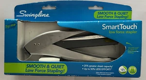 Swingline Smart Touch Hefter mit geringer Kraft 25 Blatt Kapazität, silber/schwarz (66524) - Bild 1 von 3