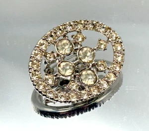 Vintage Brooch Hign End Icy Clear Rhinestone Brooch Pave Silver Metal - Picture 1 of 8