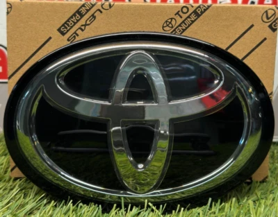 ✅ TOYOTA C-HR 2017 2018 2019 EMBLEMA PN:53141-42020 OEM Foto 1 de 4