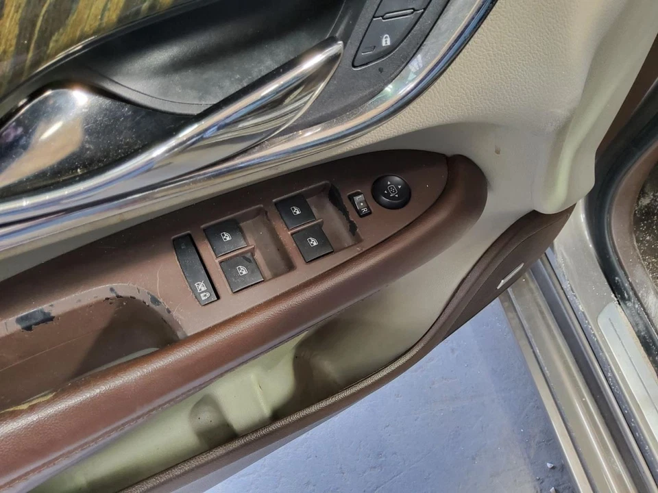 Interruptor de puerta delantera del conductor espejo del conductor Opt DR2 se adapta a 15-19 CTS 480236 Foto 1 de 1