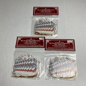 Lote de 3 etiquetas de notas de regalo de los doce días de Navidad 1991 vintage de B. Shackman & Co nuevas - Imagen 1 de 3