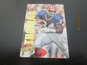 CARTOLINA CALCIO THURMAN THOMAS BILLS 1993 ACTION PACKED #6 (HOF 2007) - Foto 1 di 2