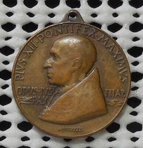 POPE PIUS XII VBI PETRVS IBI ECCLESIA COPPER MEDAL - Picture 1 of 2