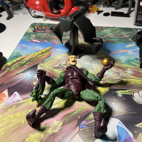 Toy Biz Marvel Legends Green Goblin Unmasked Variant Onslaught BAF Series Cover